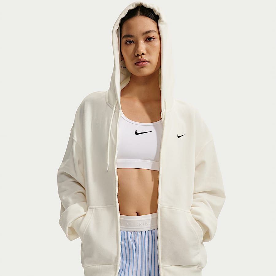 Nikeおすすめのジップアップパーカーを今すぐチェック.オンライン